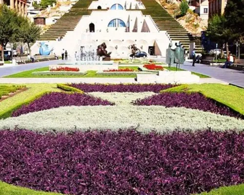 Private sightseeing and walking tour in Yerevan